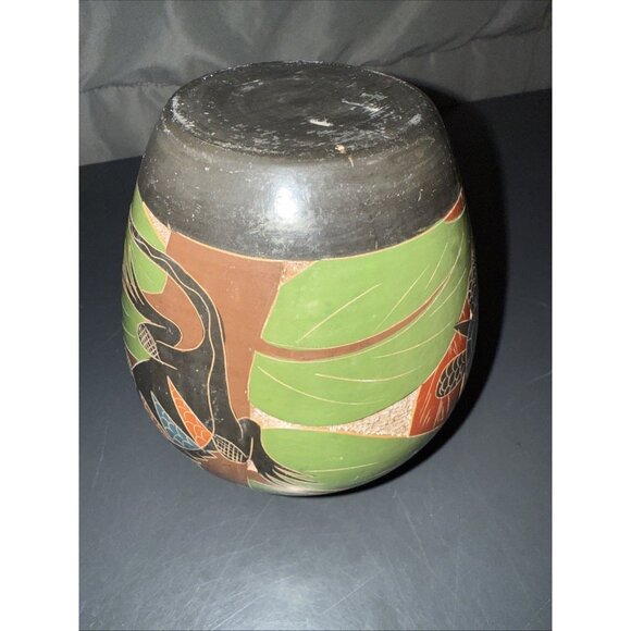 Celia Salazar Costa Rica Pura Vida Incised Vase 5.5” Hummingbird Iguana Turtle - Picture 14 of 16